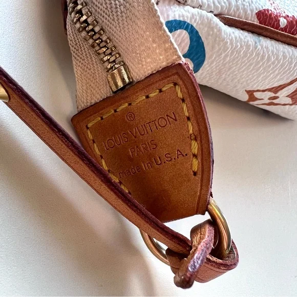 Iconic, Authentic Louis Vuitton Monogram Multicolore Pochette Accessoires - Picture 4 of 16